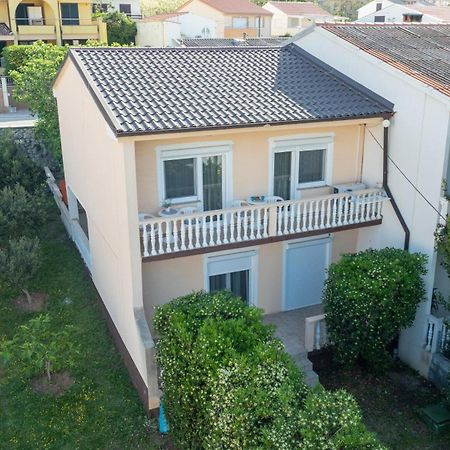 Apartment Wish - Two Bedrooms With 2 Ac Renewed Pag Town Zewnętrze zdjęcie