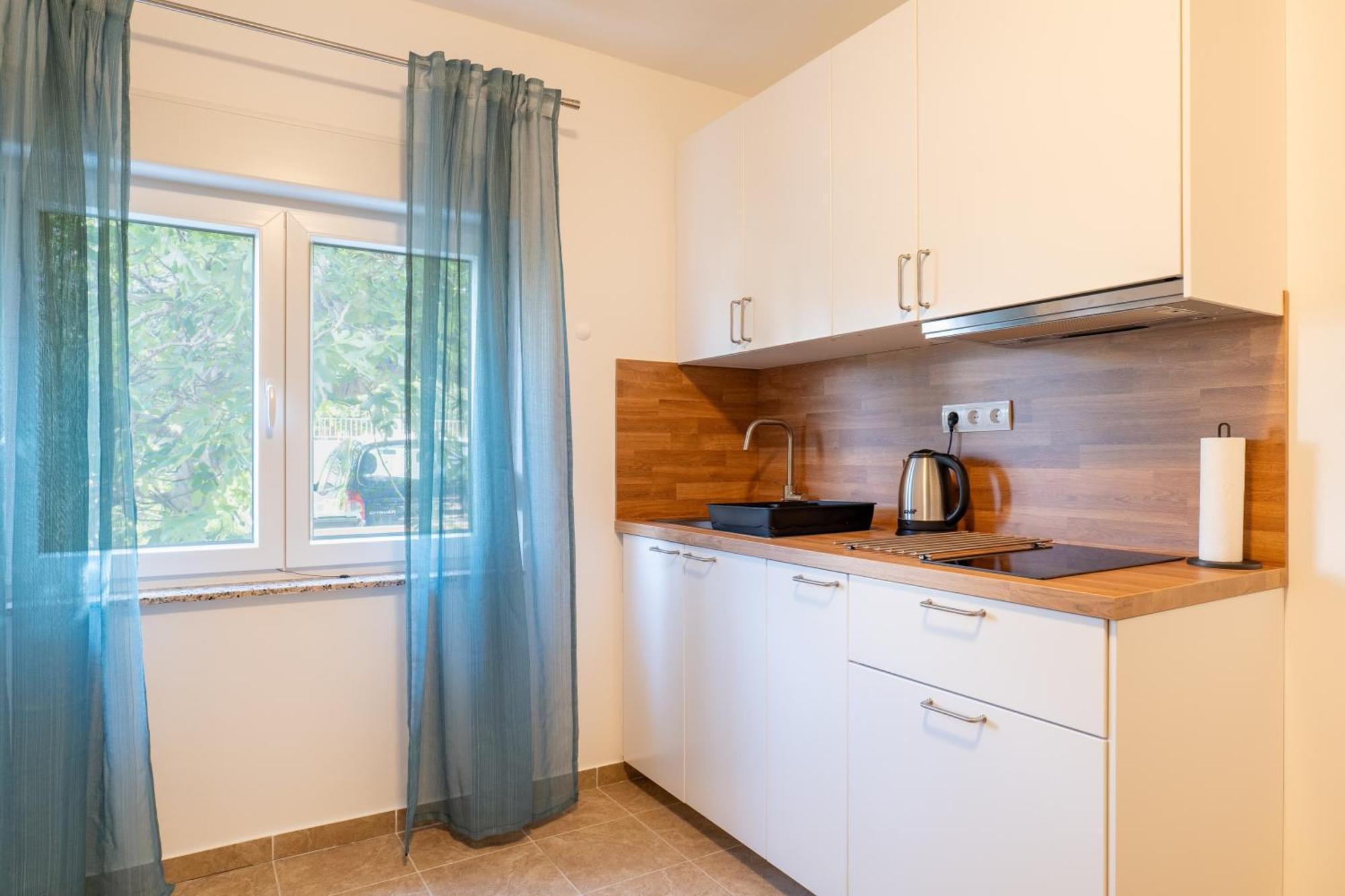Apartment Wish - Two Bedrooms With 2 Ac Renewed Pag Town Zewnętrze zdjęcie